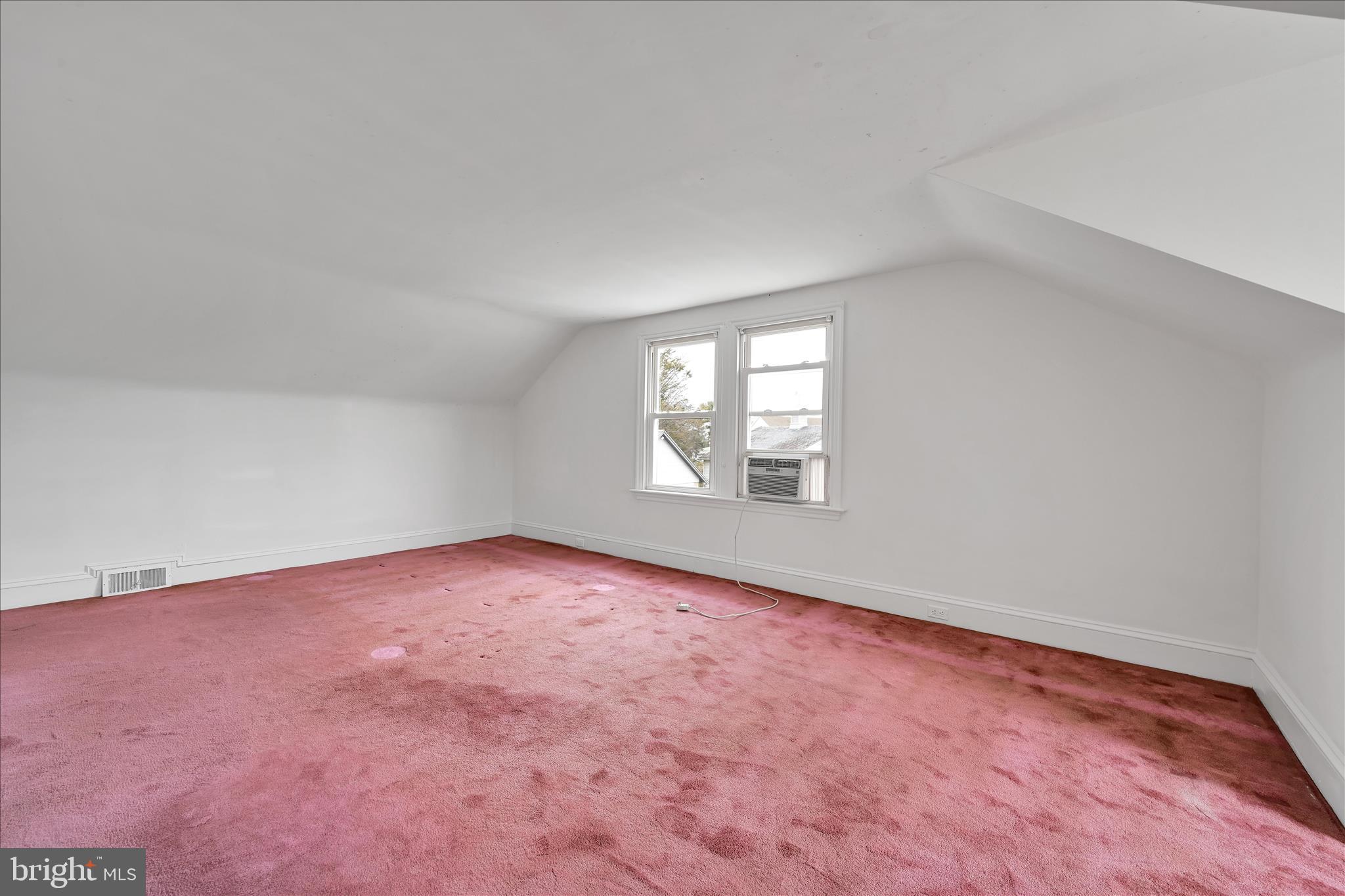 1211 River Road Quarryville, PA 17566 - Photo 22 of 33 an empty room with windows