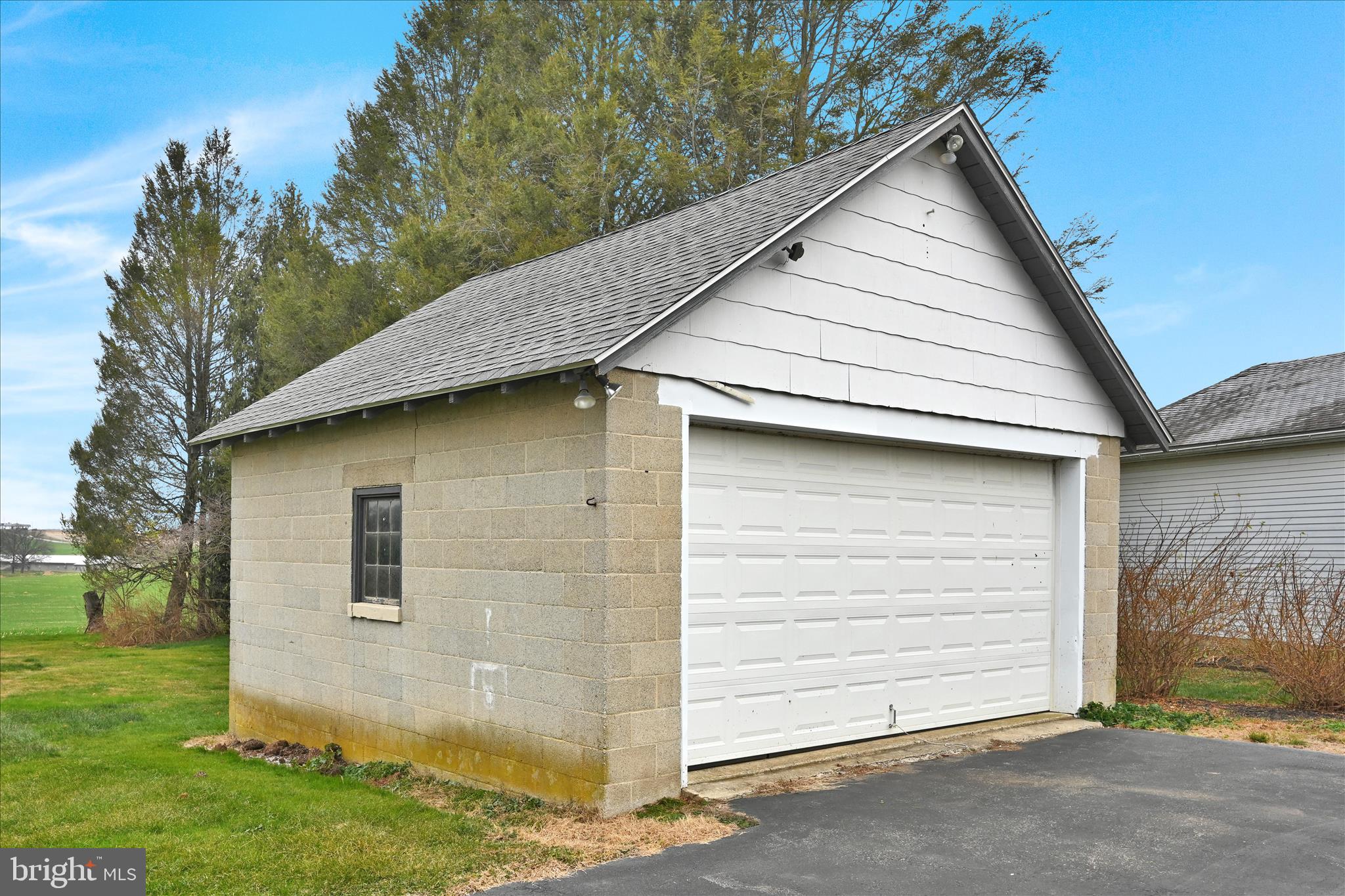 1211 River Road Quarryville, PA 17566 - Photo 33 of 33 a view of barn house