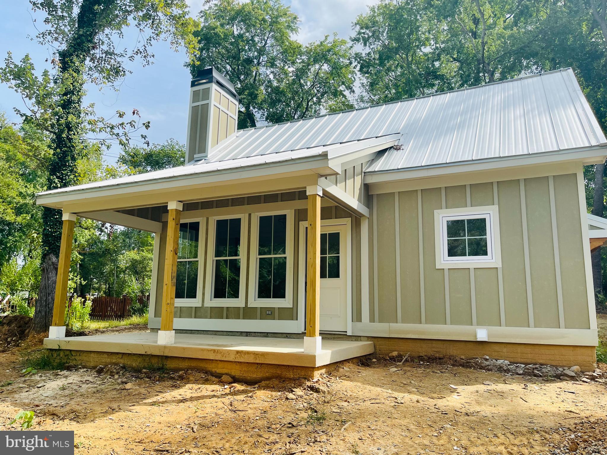 9233 Patrick Street Upperville, VA 20184 - Photo 3 of 30 Front view