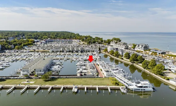 $330,000 | 14 Lighthouse Point, New Buffalo, MI 49117