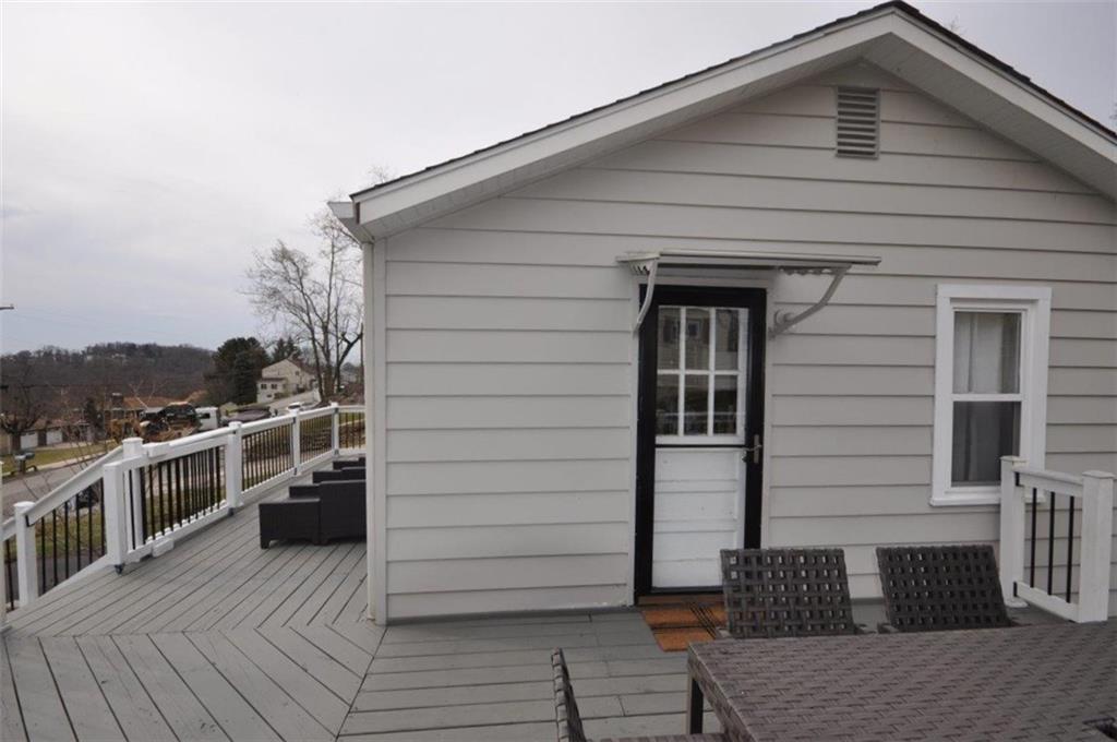 122 Wray Large Road Clairton, PA 15025 - Photo 3 of 19 Gallery Image 3