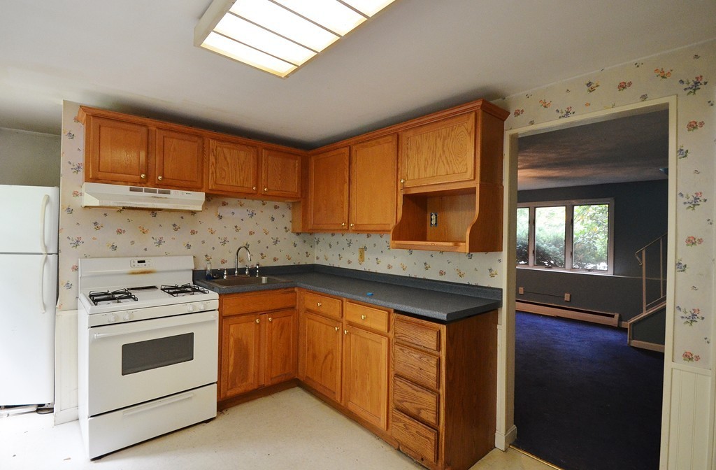 20 Radcliffe Road Billerica, MA 01821 - Photo 15 of 26
