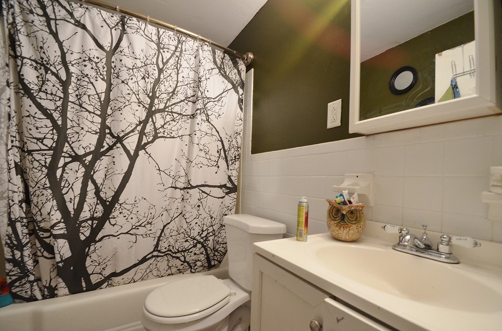 20 Radcliffe Road Billerica, MA 01821 - Photo 10 of 26