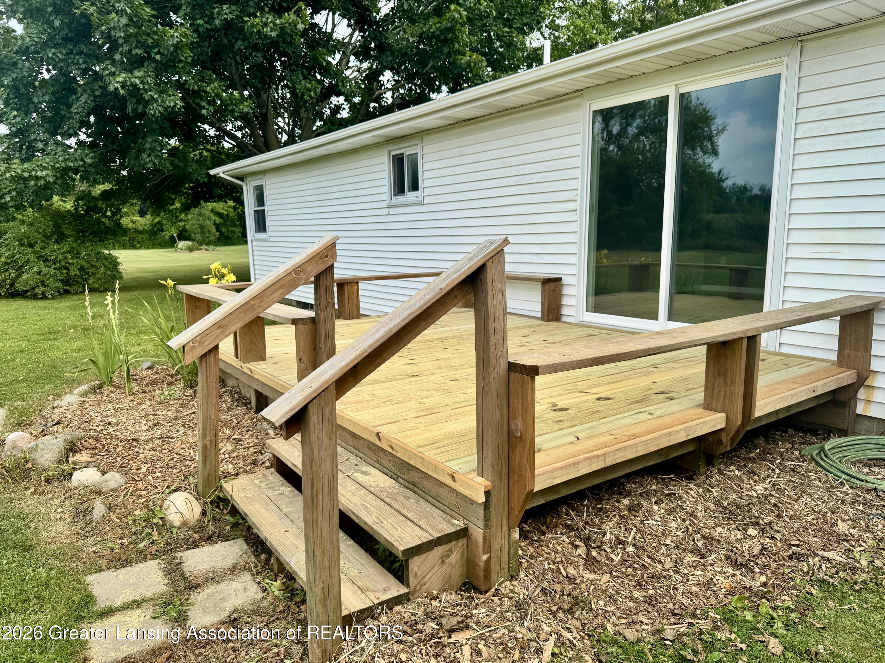 4404 West Columbia Road Mason, MI 48854 - Photo 29 of 29 Columbia deck 1