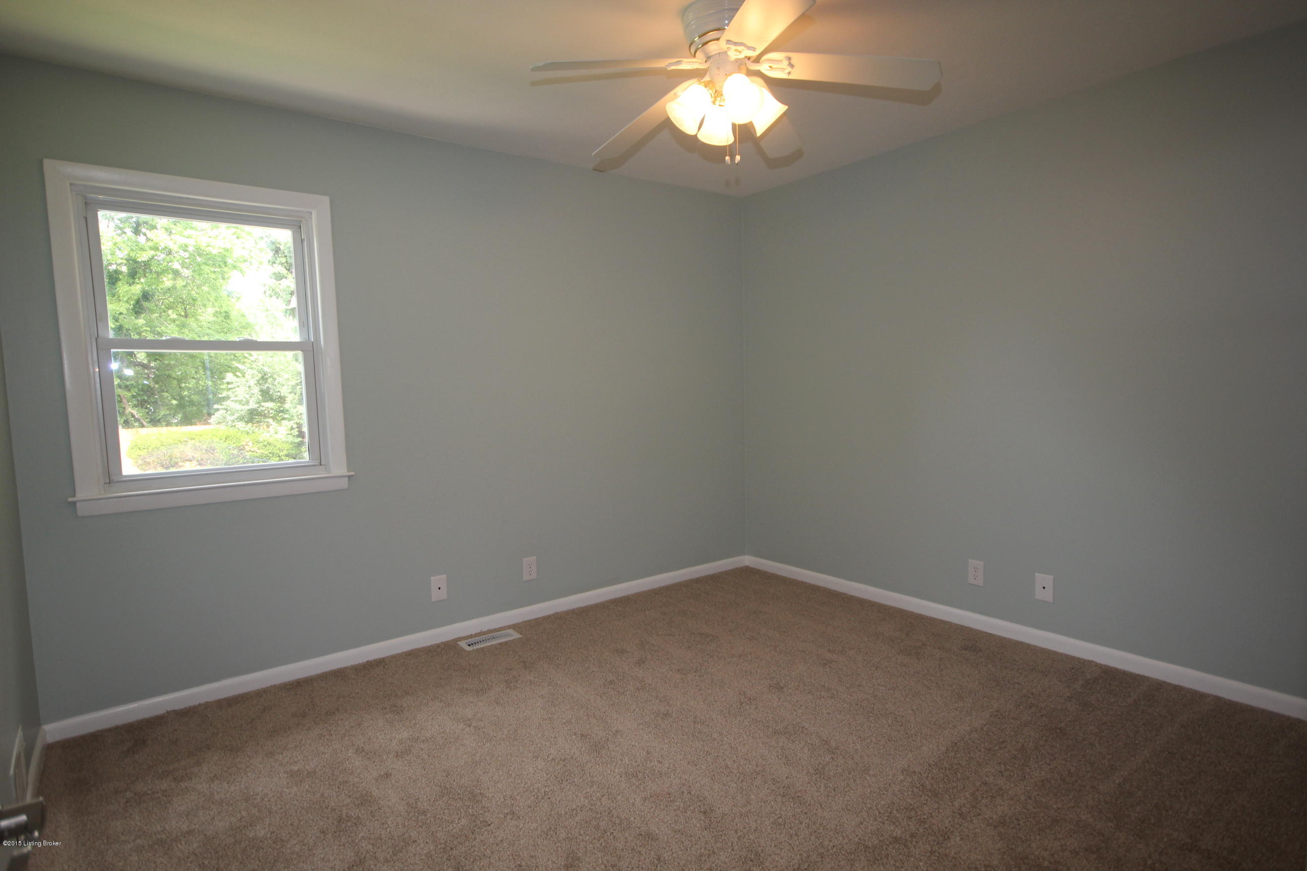 6310 Fernview Road Louisville, KY 40291 - Photo 17 of 37 bed3