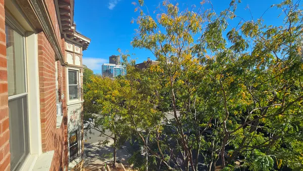 $1,695 | 3800 North Wilton Avenue, Unit 3W, Chicago, IL 60613