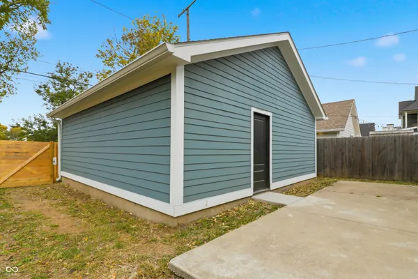 $495,000 | 2022 Carrollton Avenue, Indianapolis, IN 46202