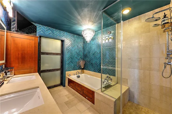 $3,950 | 1 West Exchange Street, Unit 2107, Providence, RI 02903