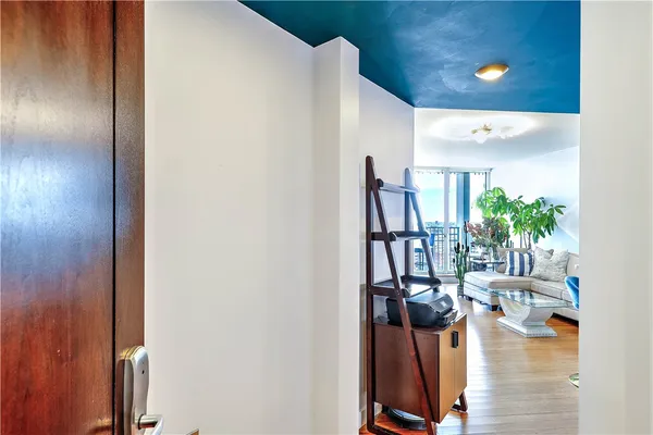 $3,950 | 1 West Exchange Street, Unit 2107, Providence, RI 02903