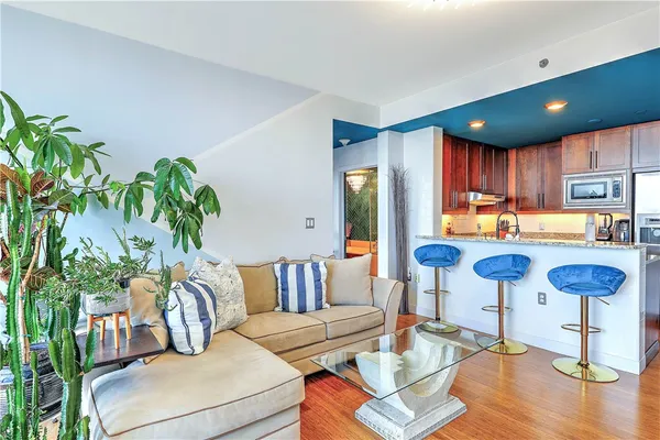 $3,950 | 1 West Exchange Street, Unit 2107, Providence, RI 02903
