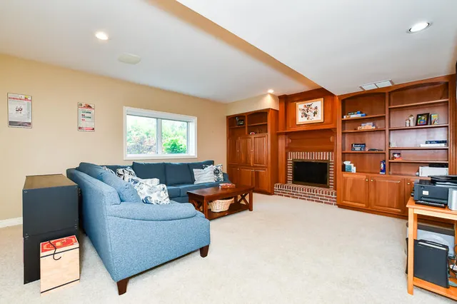 $775,000 | 5284 Green Pine Lane, Kalamazoo, MI 49009