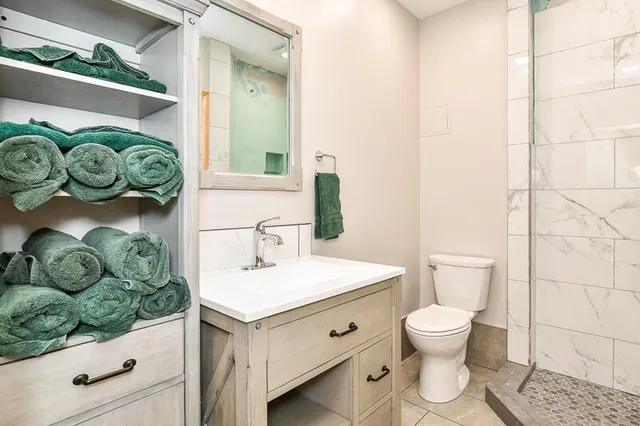 $775,000 | 5284 Green Pine Lane, Kalamazoo, MI 49009