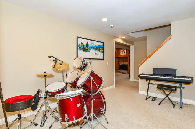 $775,000 | 5284 Green Pine Lane, Kalamazoo, MI 49009