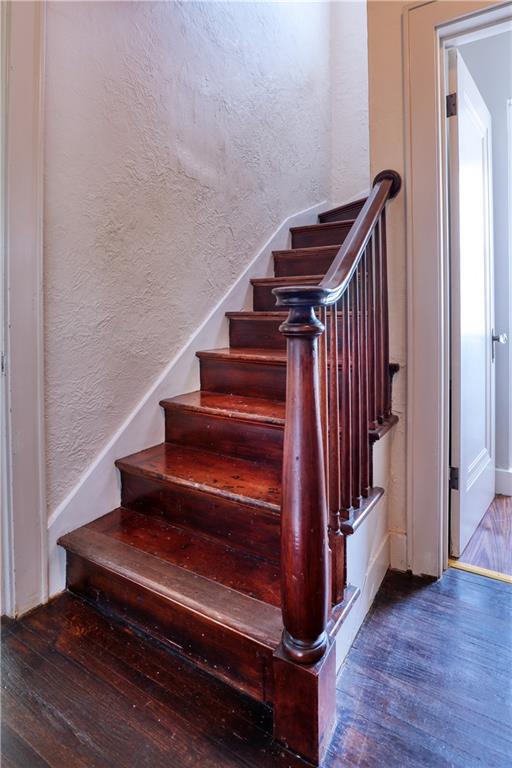 840 Dutch Ridge Road Beaver, PA 15009 - Photo 21 of 25 Charming Staircase