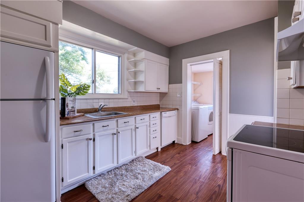 840 Dutch Ridge Road Beaver, PA 15009 - Photo 3 of 25 Kitchen
