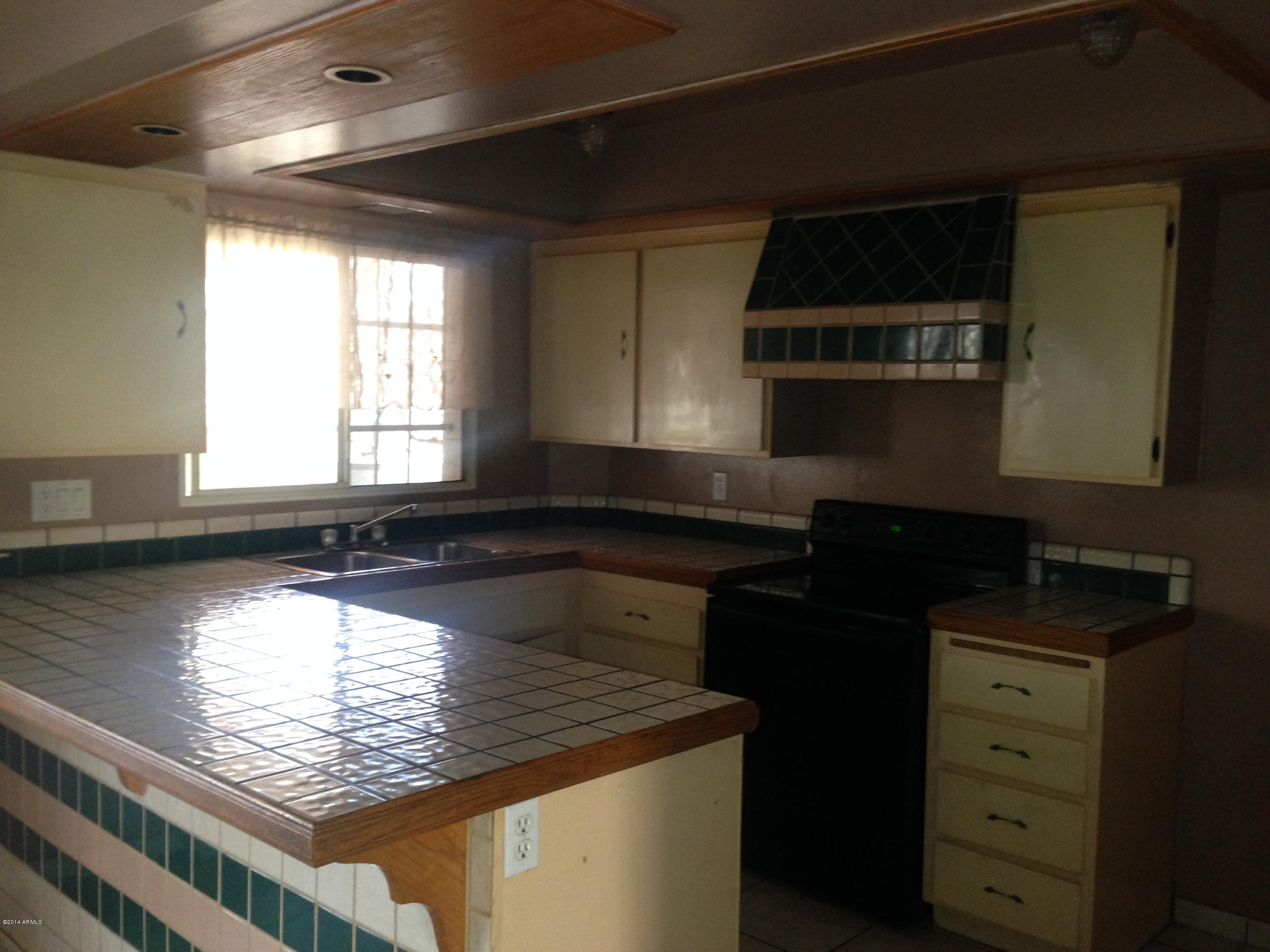 4337 West Ocotillo Road Glendale, AZ 85301 - Photo 5 of 10 IMG_3410