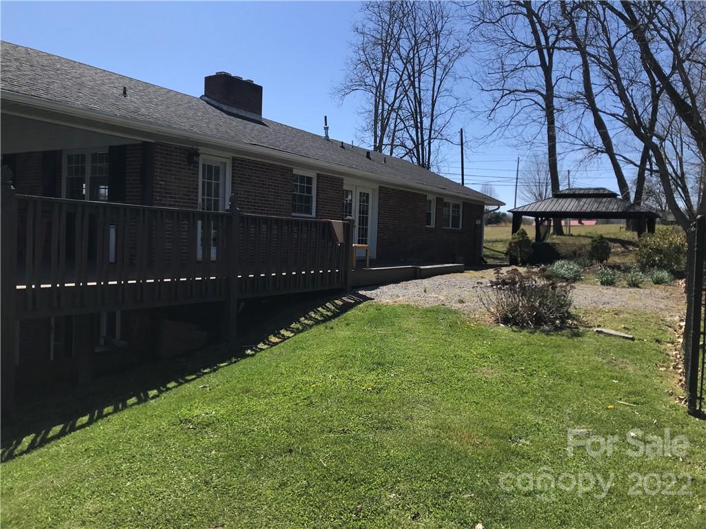 746 Monte Vista Road Candler, NC 28715 - Photo 2 of 45 Gallery Image 2