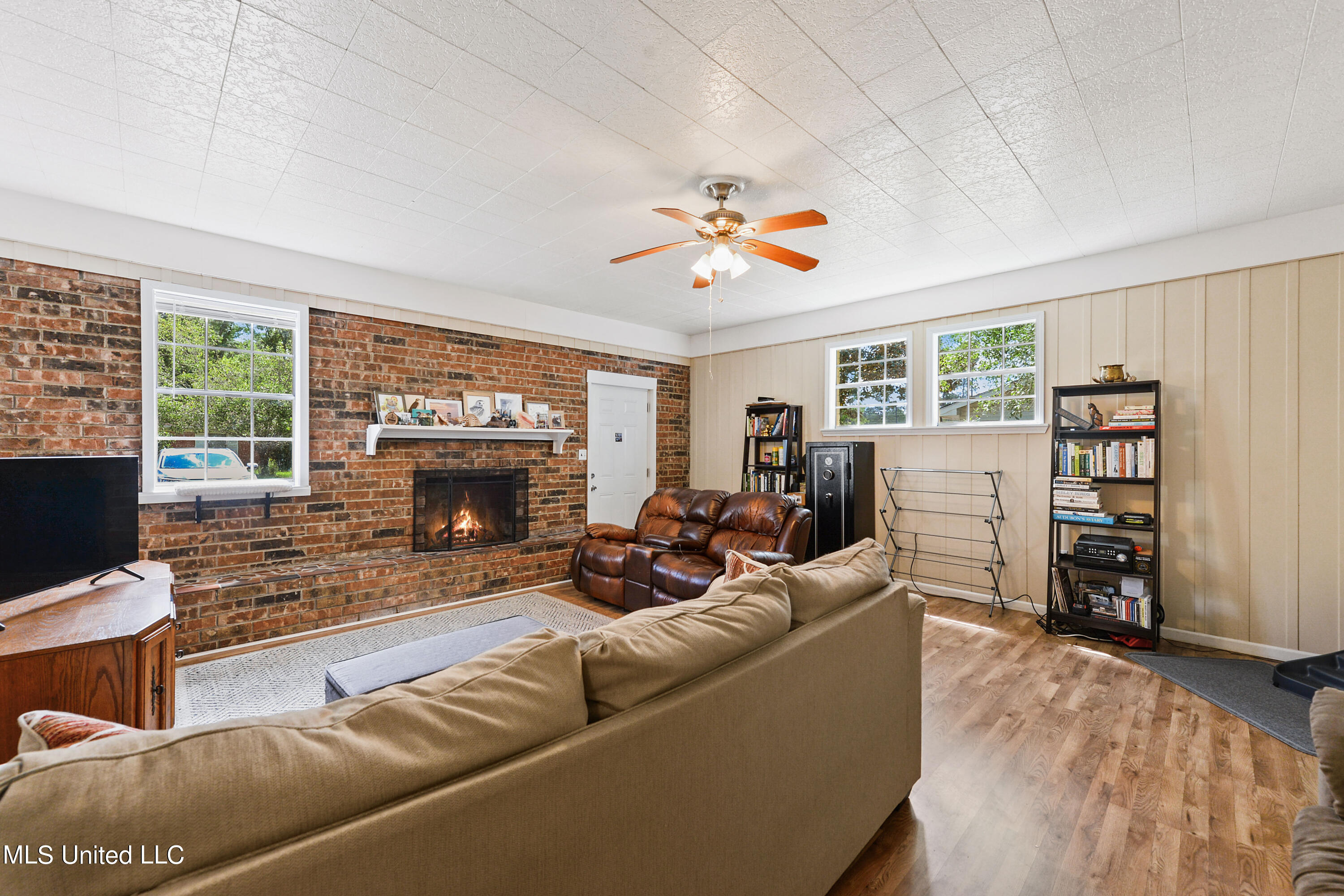2115 Millswood Road Picayune, MS 39466 - Photo 3 of 25 Great Room