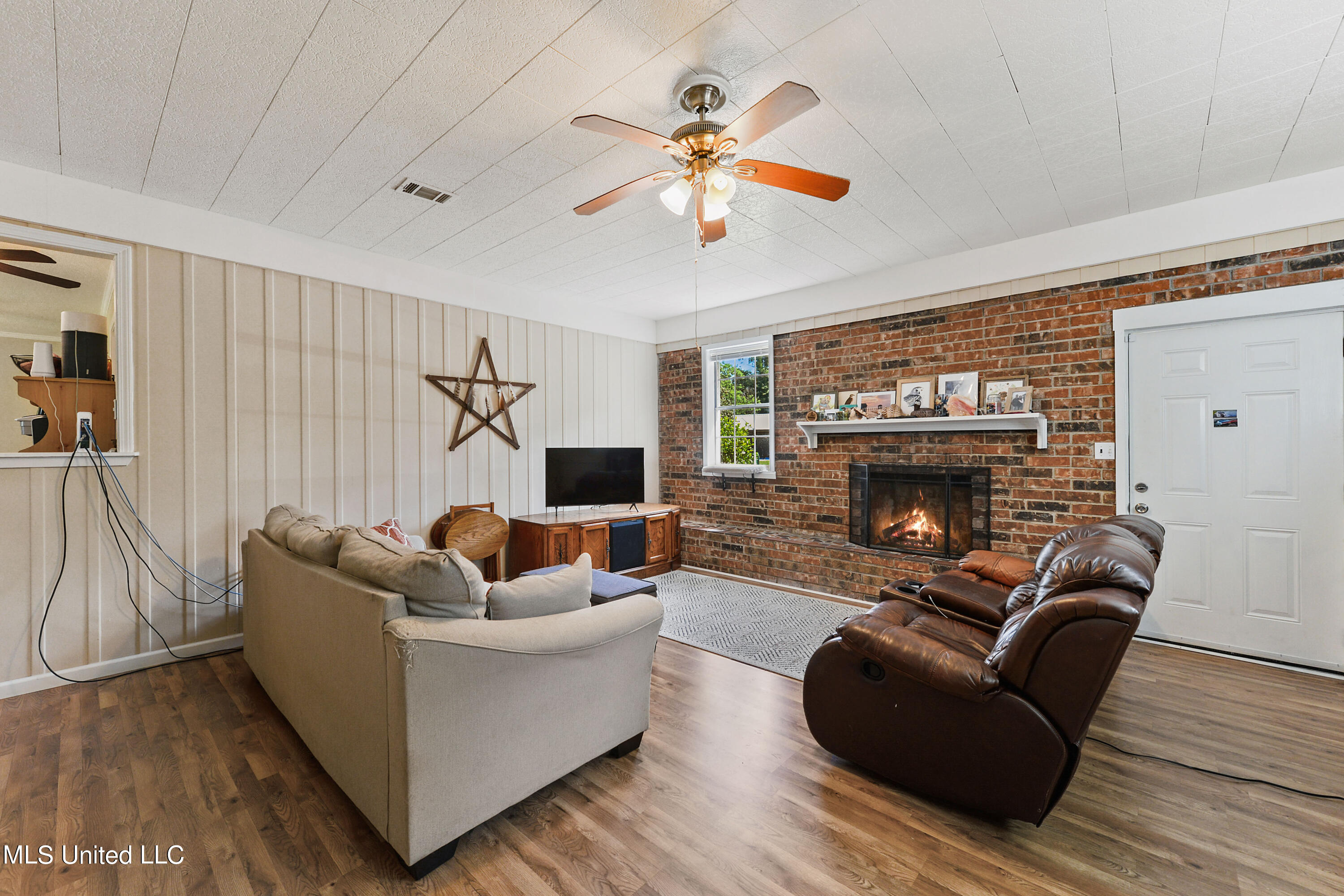 2115 Millswood Road Picayune, MS 39466 - Photo 4 of 25 Great Room