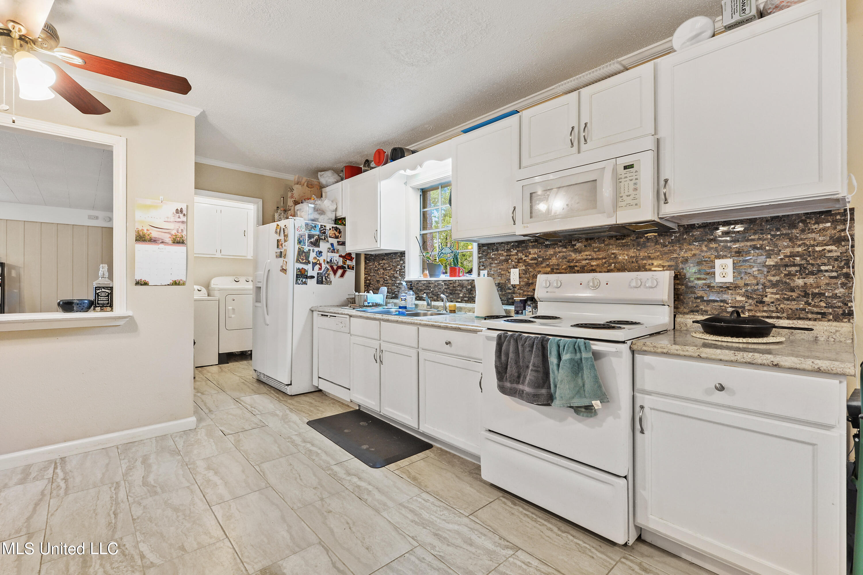 2115 Millswood Road Picayune, MS 39466 - Photo 8 of 25 Kitchen