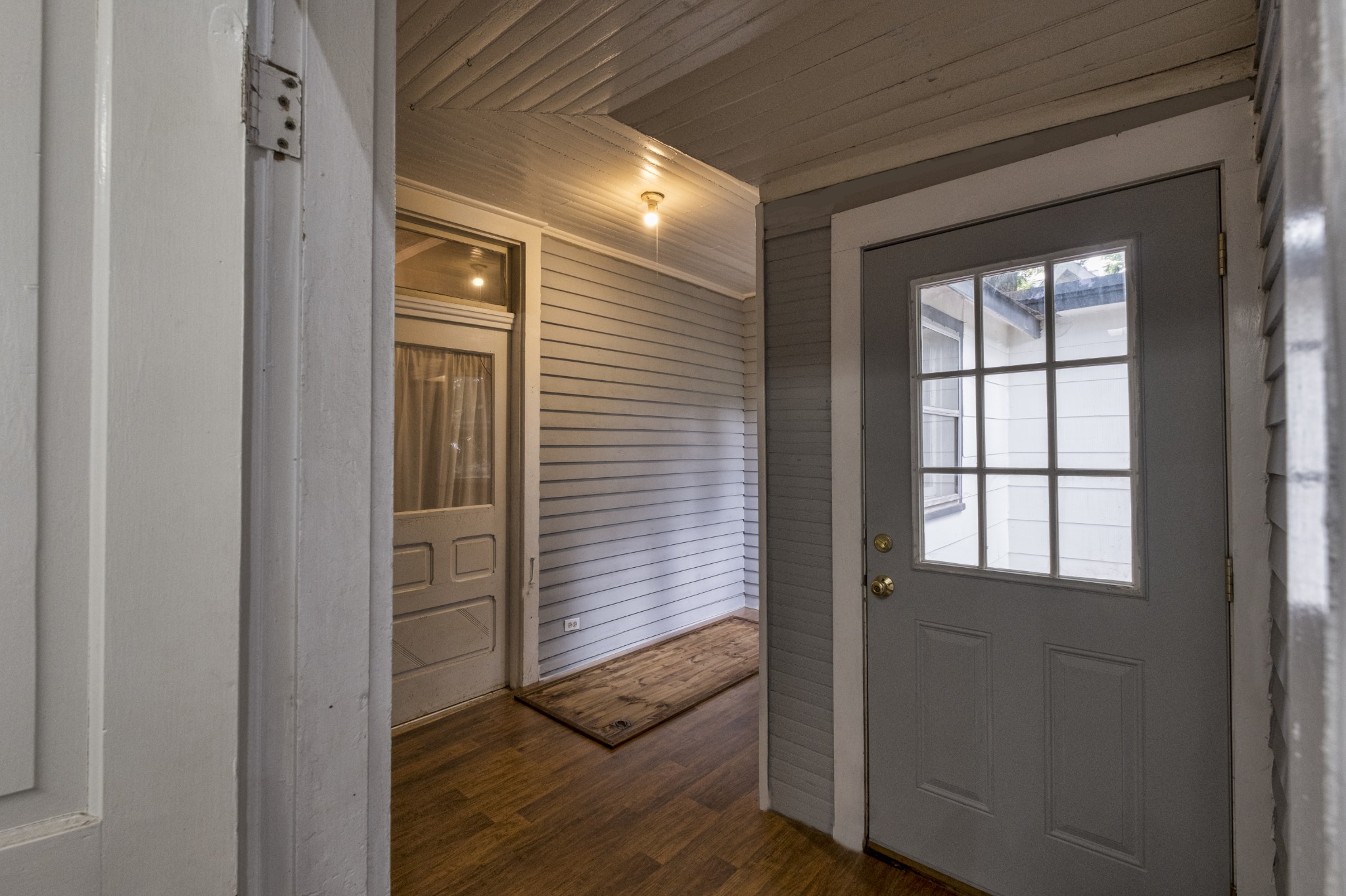 211 North Main Street Springfield, TN 37172 - Photo 18 of 30 a view of an entryway door