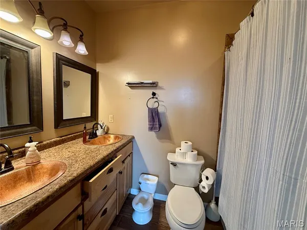 $525,000 | 20754 Highway 6, Lewistown, MO 63452