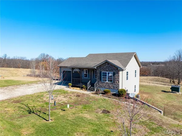 $525,000 | 20754 Highway 6, Lewistown, MO 63452