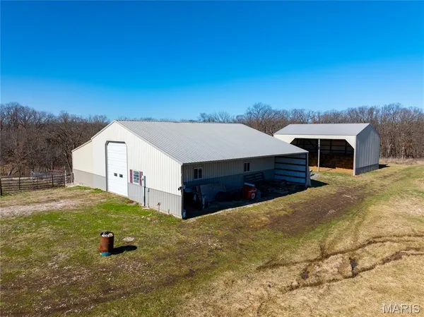 $525,000 | 20754 Highway 6, Lewistown, MO 63452