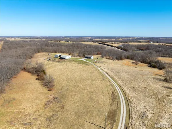 $525,000 | 20754 Highway 6, Lewistown, MO 63452