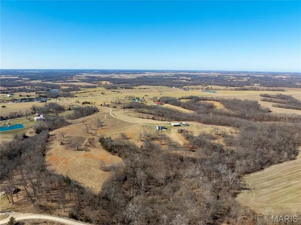 $525,000 | 20754 Highway 6, Lewistown, MO 63452