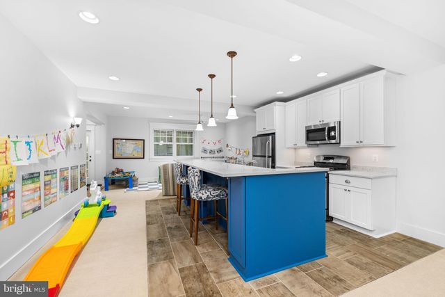 $2,850,000 | 2115 Elliott Avenue, McLean, VA 22101