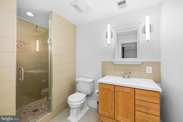 $2,850,000 | 2115 Elliott Avenue, McLean, VA 22101