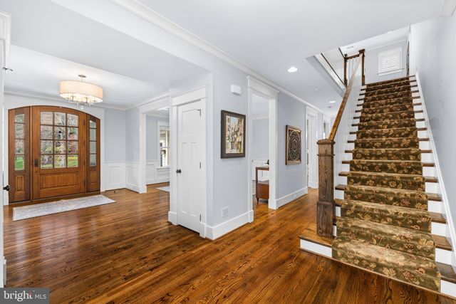 $2,850,000 | 2115 Elliott Avenue, McLean, VA 22101