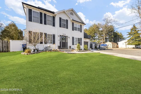 $679,000 | 209 Gilford Avenue, Island Heights, NJ 08732