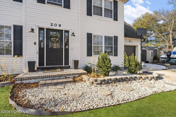 $679,000 | 209 Gilford Avenue, Island Heights, NJ 08732