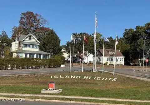 $679,000 | 209 Gilford Avenue, Island Heights, NJ 08732