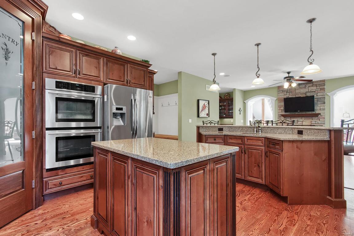 8404 Rock Ridge Court Edwardsville, IL 62025 - Photo 12 of 57 Gallery Image 12