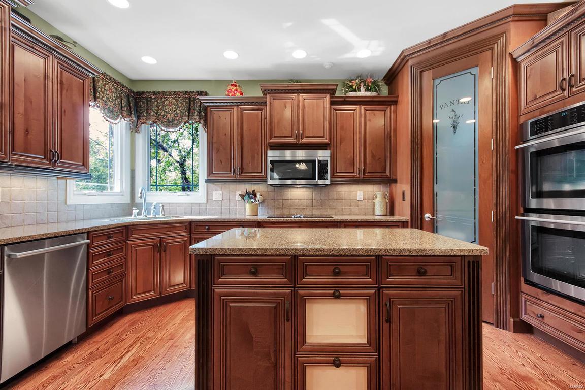8404 Rock Ridge Court Edwardsville, IL 62025 - Photo 14 of 57 Gallery Image 14
