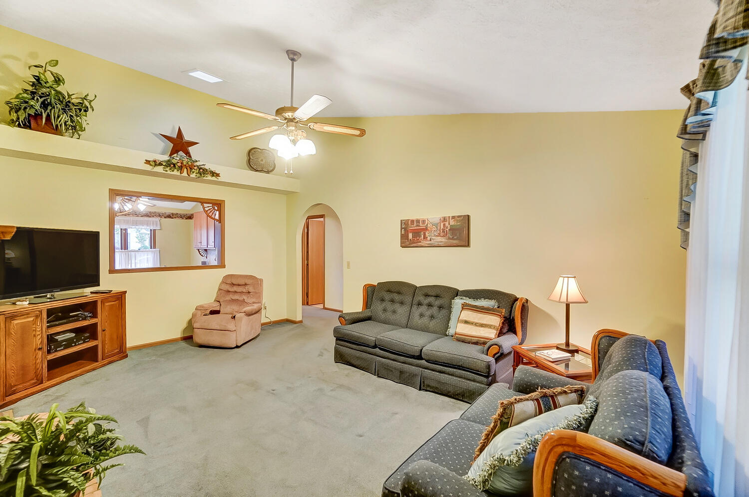 5781 Victorian Way Springfield, OH 45503 - Photo 5 of 26