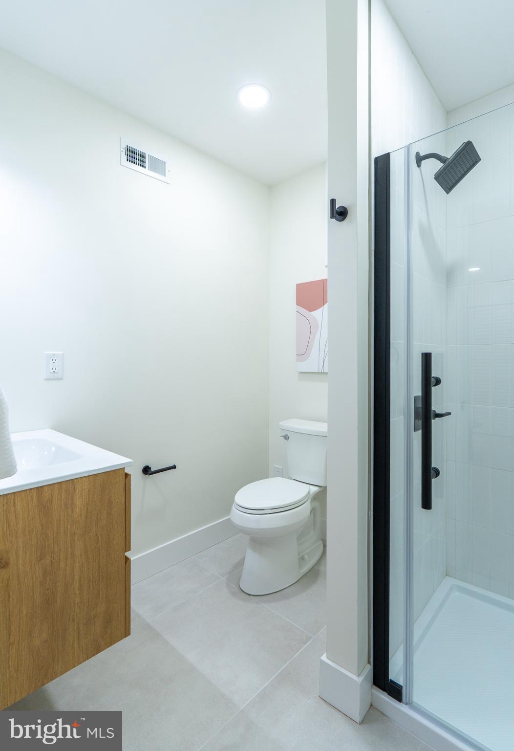 622 McClellan Street Philadelphia, PA 19148 - Photo 47 of 52 Full bathroom in the basement