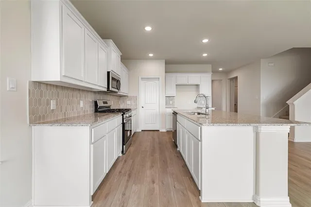 $394,900 | 3512 Columbus Street, Gainesville, TX 76240