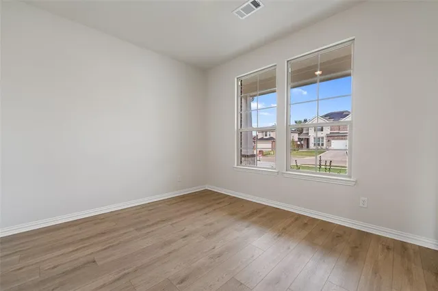 $394,900 | 3512 Columbus Street, Gainesville, TX 76240