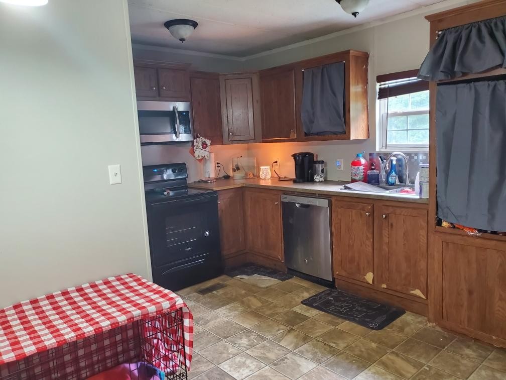 792 Hafner Road Charlotte, TN 37036 - Photo 3 of 13 Gallery Image 3
