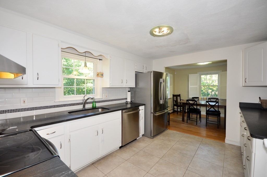 11 Vanderbelt Road Acton, MA 01720 - Photo 7 of 28 Gallery Image 7