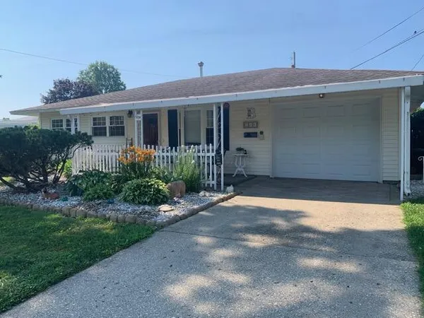 $229,900 | 211 Walden Road, Heath, OH 43056