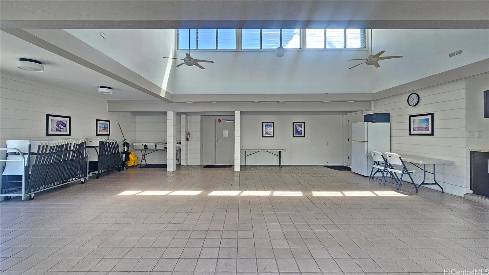 3045 Ala Napuaa Place, Unit 1613 Honolulu, HI 96818 - Photo 20 of 20 a view of a livingroom with furniture and toys