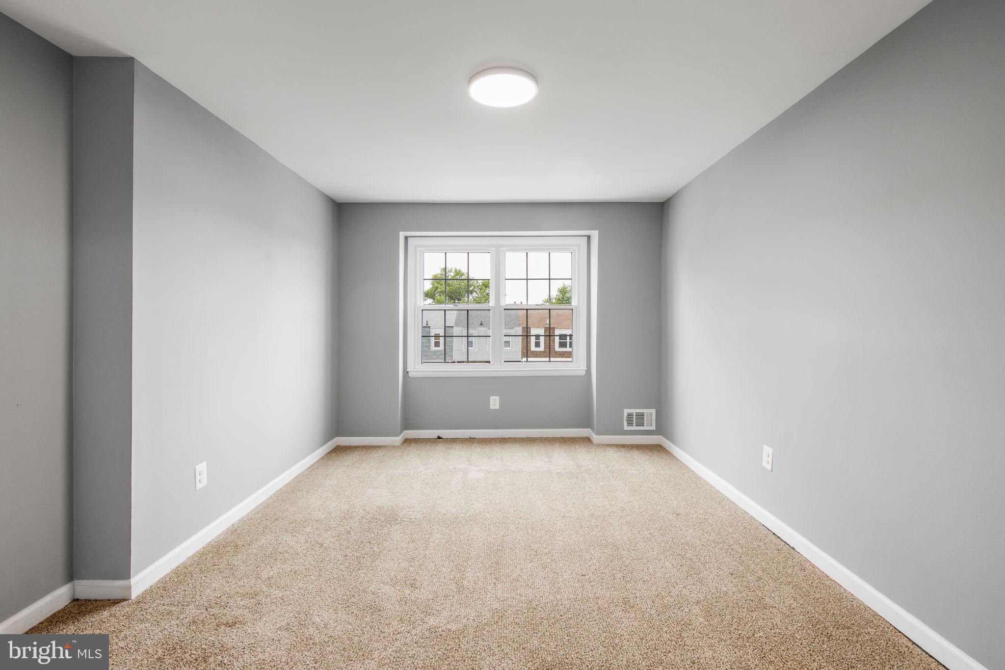 5655 Leiden Road Baltimore, MD 21206 - Photo 26 of 33 Primary Bedroom