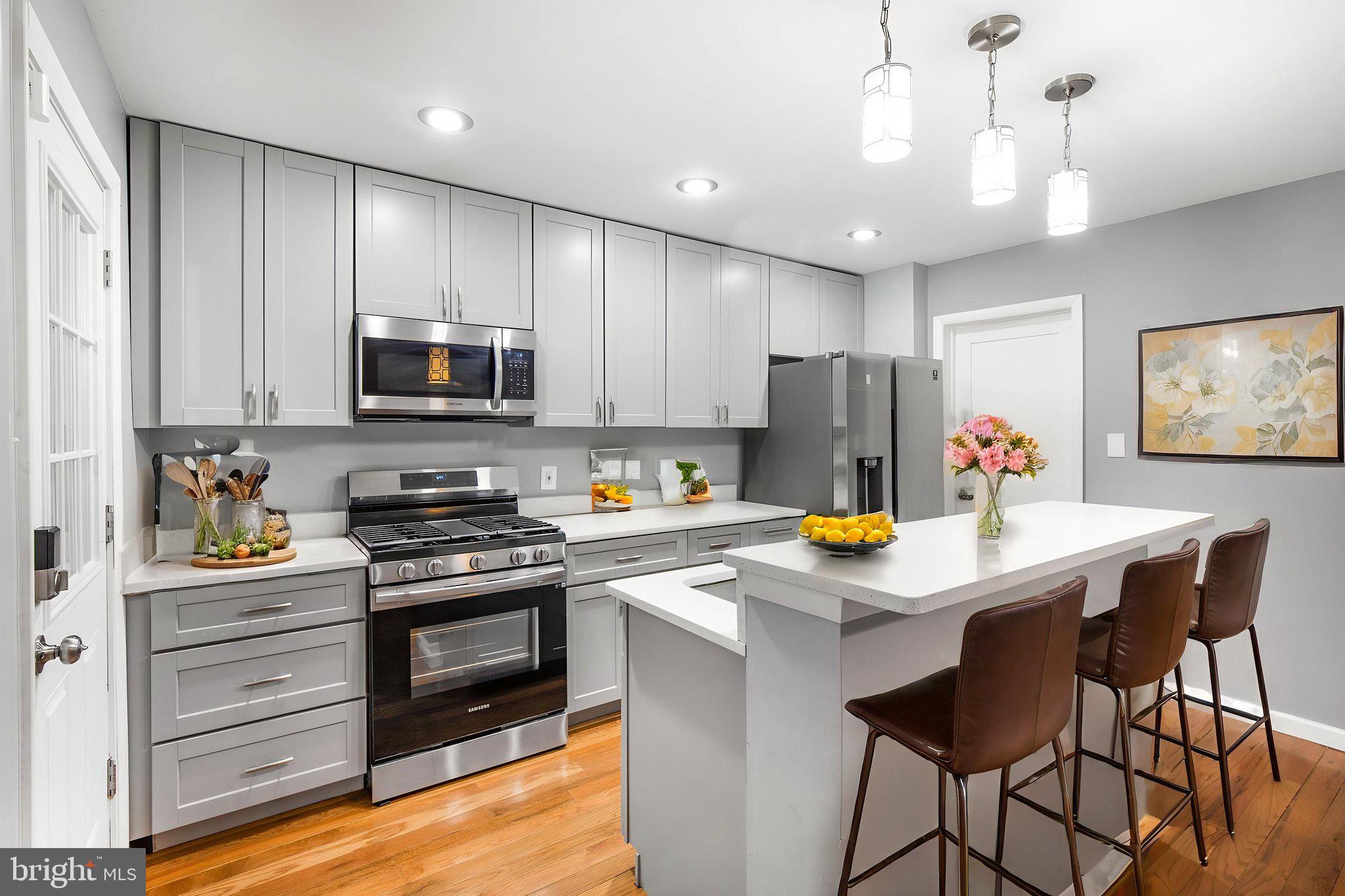 5655 Leiden Road Baltimore, MD 21206 - Photo 9 of 33 Luxury Kitchen Island