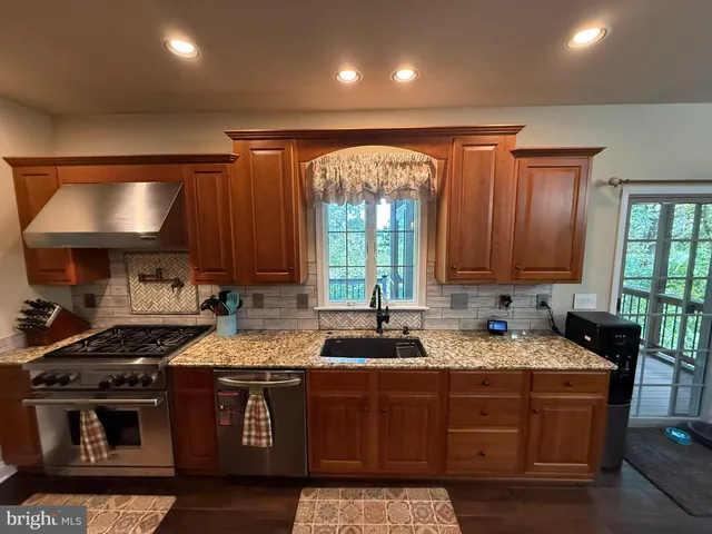 $729,900 | 612 Black Powder Drive, Lewisberry, PA 17339