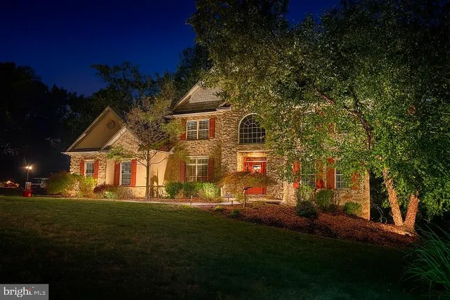 $729,900 | 612 Black Powder Drive, Lewisberry, PA 17339